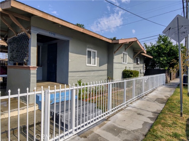 Image 3 for 850 E 52Nd Pl, Los Angeles, CA 90011