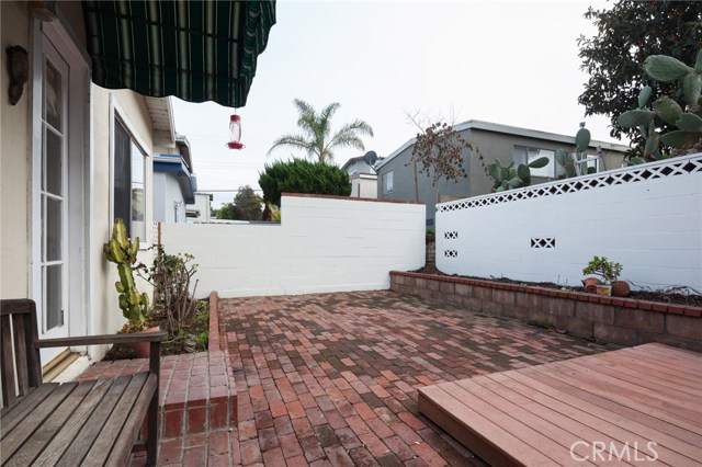 1628 Van Horne Lane, Redondo Beach, California 90278, 3 Bedrooms Bedrooms, ,1 BathroomBathrooms,Residential,Sold,Van Horne,SB17003109