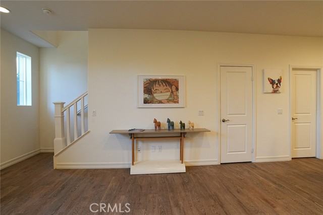 Detail Gallery Image 4 of 13 For 2908 E via Fiano, Ontario,  CA 91764 - 3 Beds | 2/1 Baths