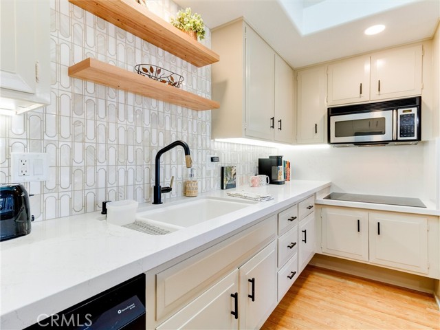 Detail Gallery Image 18 of 29 For 13170 Southport #168-C,  Seal Beach,  CA 90740 - 2 Beds | 1 Baths