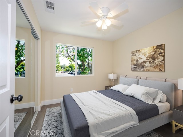 Detail Gallery Image 9 of 19 For 24743 Valley St #1,  Newhall,  CA 91321 - 3 Beds | 2/1 Baths