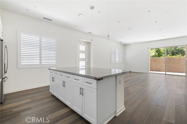 107 Menkar, Irvine CA: https://media.crmls.org/medias/b2f6706f-c848-41b4-8528-198d1f14fe43.jpg