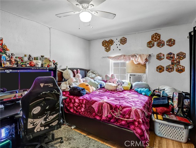 Detail Gallery Image 18 of 28 For 6156 Mckinley Ave, South Gate,  CA 90280 - 4 Beds | 2 Baths