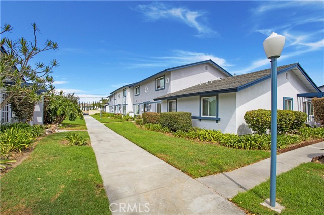 Detail Gallery Image 27 of 30 For 16511 Caballero, Huntington Beach,  CA 92649 - 3 Beds | 1/1 Baths