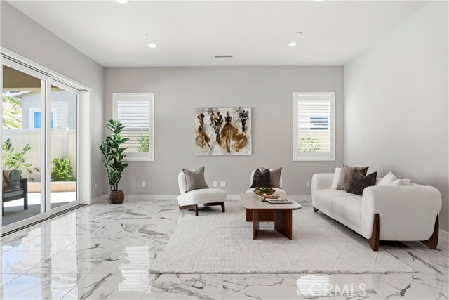 Detail Gallery Image 14 of 75 For 17721 Ridgeline Ct, Saugus,  CA 91350 - 4 Beds | 4 Baths