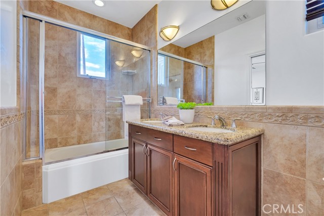 516 Penn, El Segundo CA: https://media.crmls.org/medias/b2f8fa1d-7785-4018-983b-0a6d975e19c9.jpg