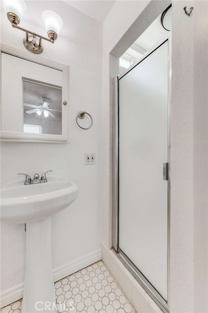 Detail Gallery Image 17 of 48 For 496 E 52nd, Long Beach,  CA 90805 - – Beds | – Baths