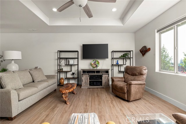 Detail Gallery Image 4 of 39 For 638 Circlewood, Paradise,  CA 95969 - 3 Beds | 2 Baths