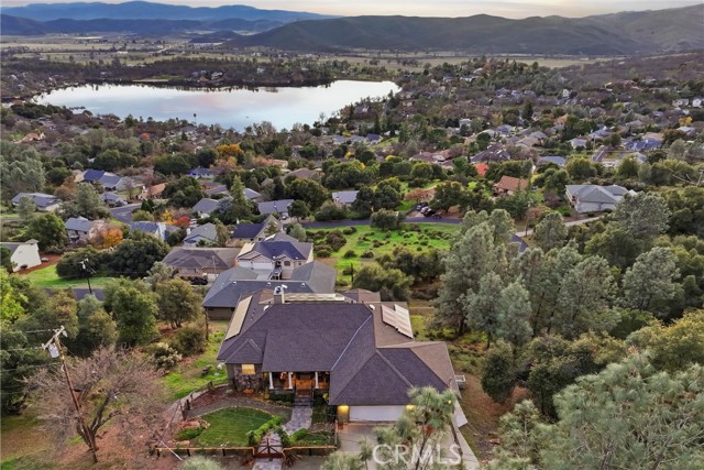 Detail Gallery Image 2 of 49 For 18750 Fernwood Rd, Hidden Valley Lake,  CA 95467 - 4 Beds | 3/1 Baths