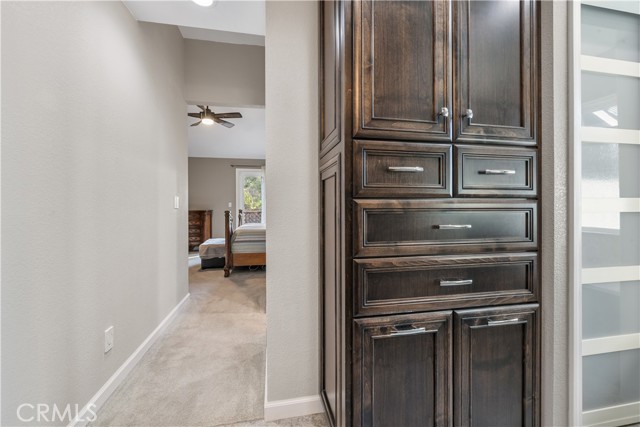 Detail Gallery Image 10 of 51 For 346 Vista De Oro, Hollister,  CA 95023 - 4 Beds | 3/1 Baths
