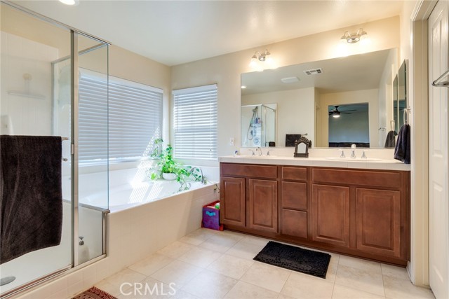 Detail Gallery Image 16 of 22 For 18086 Tanzanite, San Bernardino,  CA 92407 - 5 Beds | 3 Baths