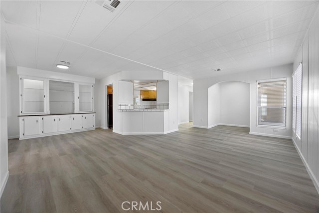 Detail Gallery Image 12 of 35 For 120 Cedarwood Ln, Bakersfield,  CA 93308 - 3 Beds | 2 Baths