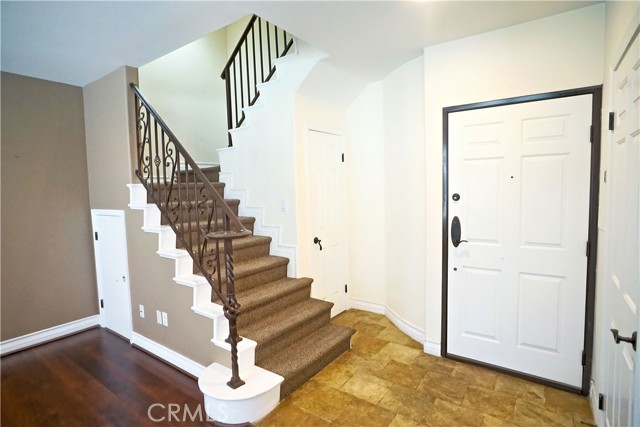 10623 Moorpark photo 8