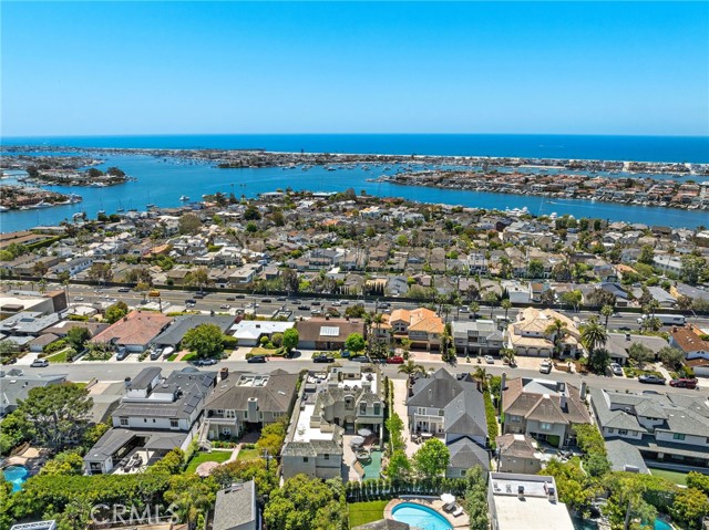 Detail Gallery Image 71 of 75 For 530 Kings Rd, Newport Beach,  CA 92663 - 5 Beds | 4/3 Baths