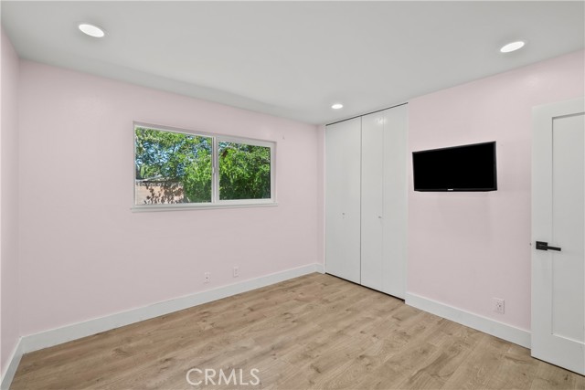 42835 Cinema Avenue, Lancaster CA: https://media.crmls.org/medias/b2fde259-e91a-429c-92db-52de614b8058.jpg