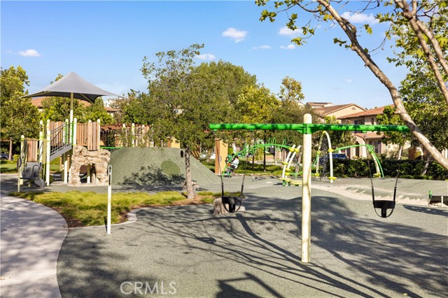 Detail Gallery Image 45 of 50 For 135 Hollow Tree, Irvine,  CA 92618 - 4 Beds | 3 Baths