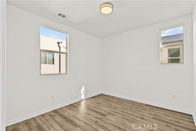 Detail Gallery Image 49 of 56 For 19542 Empire Ln, Northridge,  CA 91324 - 4 Beds | 4 Baths