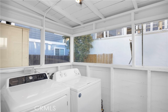 Detail Gallery Image 11 of 25 For 1402 W Oceanfront, Newport Beach,  CA 92661 - 4 Beds | 2 Baths