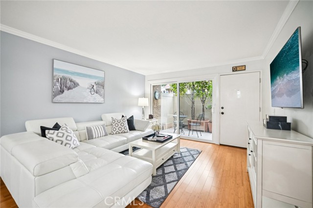 Detail Gallery Image 2 of 26 For 18760 Mandan #1403,  Canyon Country,  CA 91351 - 3 Beds | 2 Baths