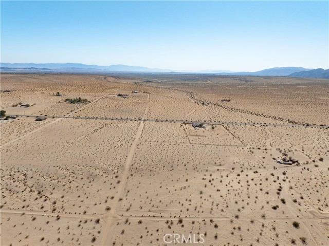 Detail Gallery Image 7 of 25 For 69050 Emerald St, Twentynine Palms,  CA 92277 - – Beds | – Baths