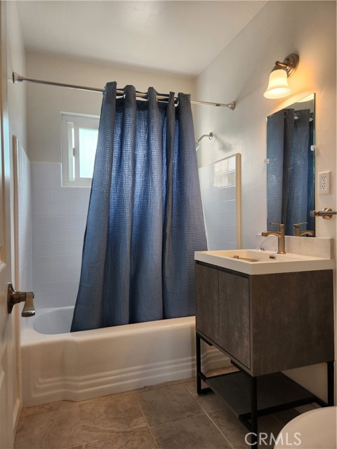 Detail Gallery Image 2 of 9 For 1123 E Chestnut St #B,  Glendale,  CA 91205 - 1 Beds | 1 Baths