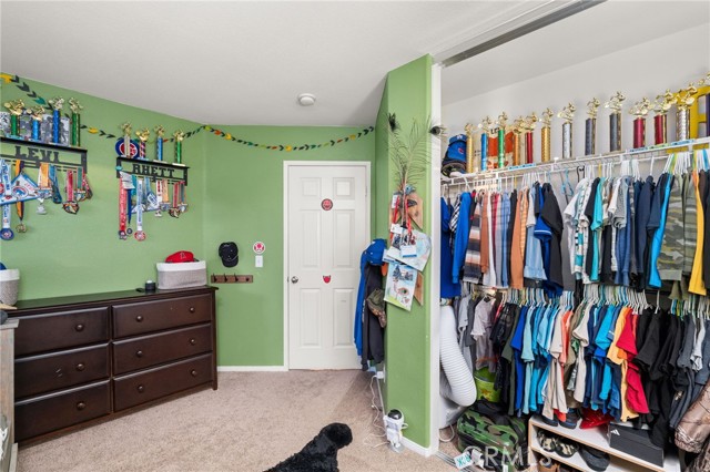 Detail Gallery Image 32 of 52 For 16422 Empire Lakes Ct, Fontana,  CA 92336 - 4 Beds | 2/1 Baths