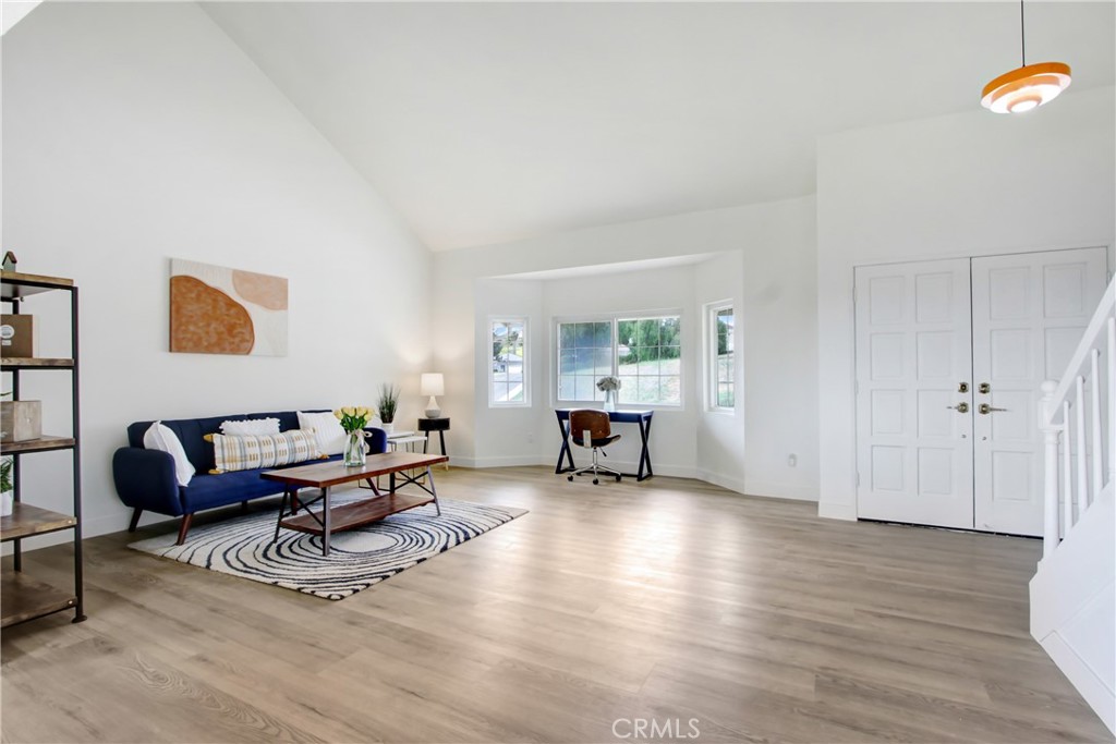 MLS #WS25252579 image #9