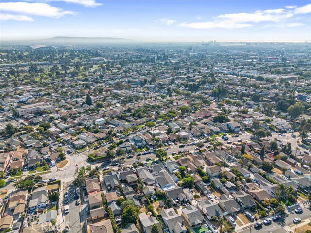 Detail Gallery Image 20 of 23 For 935 E Fairview Bld, Inglewood,  CA 90302 - 5 Beds | 4 Baths