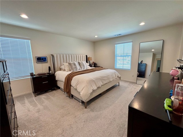 Detail Gallery Image 12 of 26 For 9605 Bonsai Ln, Riverside,  CA 92508 - 5 Beds | 3 Baths