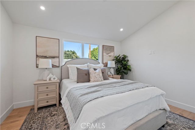 Detail Gallery Image 13 of 22 For 19017 Drycliff St, Canyon Country,  CA 91351 - 3 Beds | 1 Baths