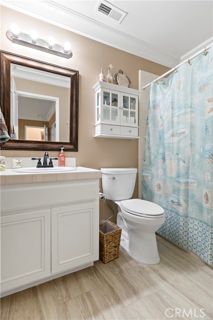 23556 Kathryn Street, Murrieta CA: https://media.crmls.org/medias/b3030023-0d35-4640-a740-09b22edb2934.jpg