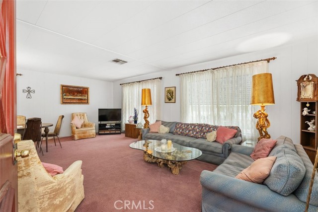 Detail Gallery Image 11 of 24 For 1400 S Sunkist St #206,  Anaheim,  CA 92806 - 2 Beds | 2 Baths