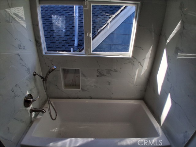 Detail Gallery Image 30 of 48 For 3520 Harrison St, Oakland,  CA 94611 - 2 Beds | 2/1 Baths