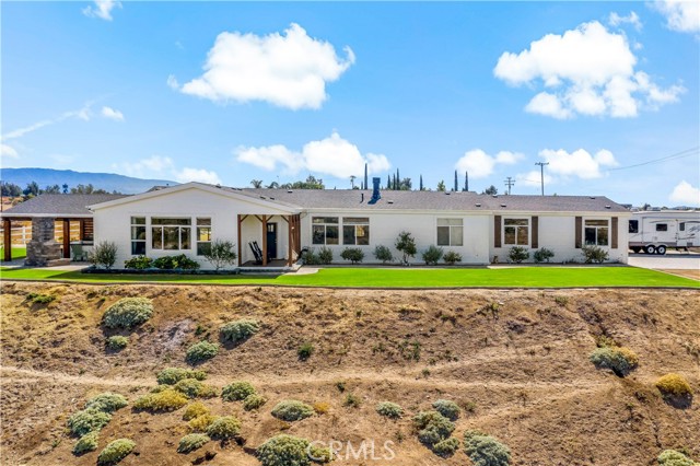 Detail Gallery Image 1 of 60 For 37450 Maddalena Rd, Winchester,  CA 92596 - 3 Beds | 2 Baths