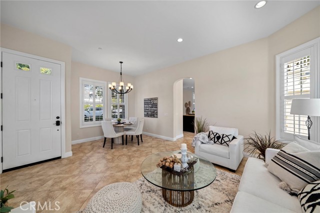 Detail Gallery Image 10 of 64 For 17272 Tidalridge Ln, Huntington Beach,  CA 92649 - 4 Beds | 2/1 Baths