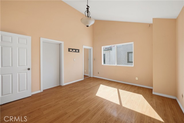 6101 Fulton Avenue, 9 photo 19