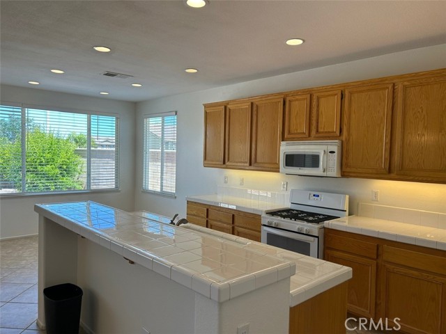 Detail Gallery Image 22 of 31 For 35921 Camelot Cir, Wildomar,  CA 92595 - 4 Beds | 2/1 Baths