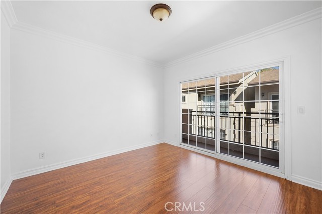 Detail Gallery Image 14 of 30 For 6831 Valmont St #1,  Tujunga,  CA 91042 - 3 Beds | 2/1 Baths