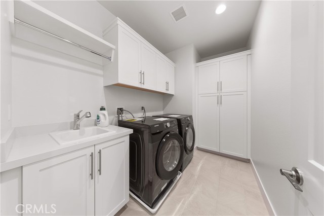 Detail Gallery Image 51 of 75 For 168 Somera, Irvine,  CA 92602 - 5 Beds | 4 Baths