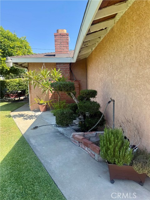 13431 Benbow Street, Baldwin Park CA: https://media.crmls.org/medias/b306f117-1b90-424b-8406-3e821cdd6e1d.jpg