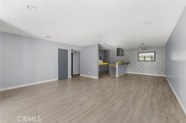 8809 Amigos Place, Riverside CA: https://media.crmls.org/medias/b3077286-2dd0-4d84-9d48-7b90a87bb0b3.jpg