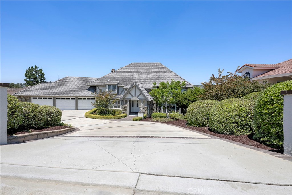 19081 Mesa Drive