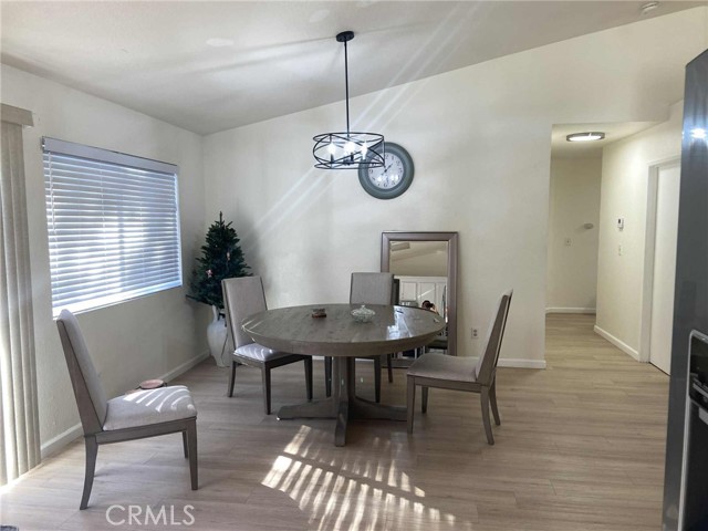 Detail Gallery Image 6 of 29 For 3256 Shale Rd, Palmdale,  CA 93550 - 4 Beds | 2 Baths