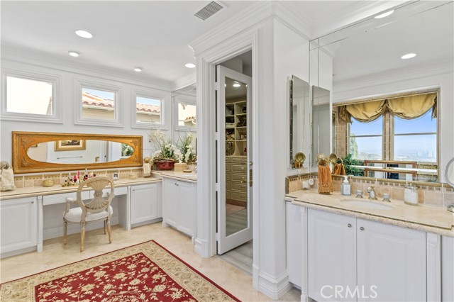 7 Vista Luci, Newport Coast CA: https://media.crmls.org/medias/b307f3fa-9158-48df-a0d4-f3bb5d8c62be.jpg