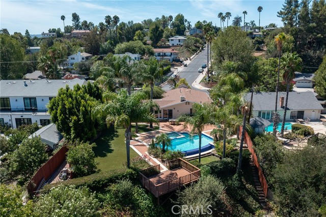 23365 Calvert Street photo 46