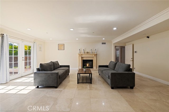 8419 Yolanda Avenue, Northridge CA: https://media.crmls.org/medias/b308fa6d-4ba3-4799-9a85-2d6735621f9a.jpg