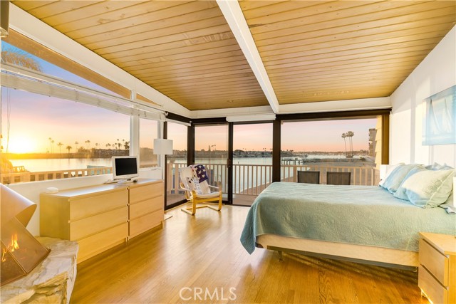 Detail Gallery Image 11 of 33 For 2708 Shell St, Corona Del Mar,  CA 92625 - 3 Beds | 3 Baths