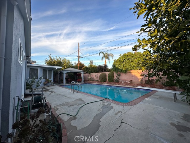 Detail Gallery Image 25 of 30 For 11020 Gloria Ave, Granada Hills,  CA 91344 - 4 Beds | 2 Baths