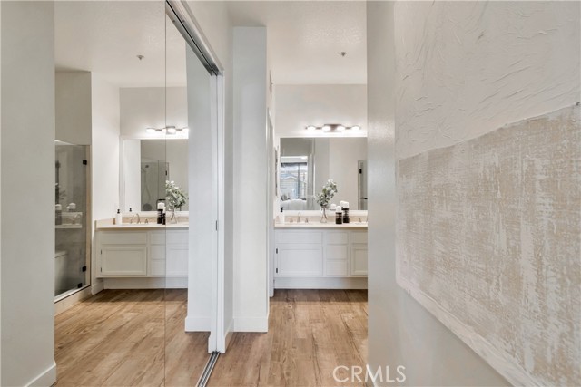 5104 E Henley Place, Orange CA: https://media.crmls.org/medias/b3098817-33d5-4932-8727-61e8ea582c82.jpg