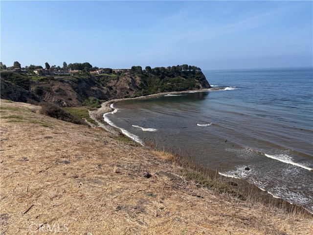 Lunada Bay about a 15 min walk from the house Lunada Bay about a 15 min walk from the house